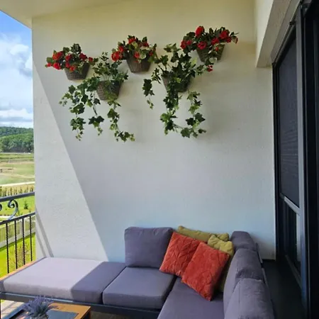 The One Fruske Appartement