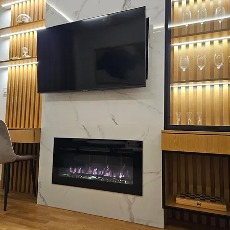The One Fruske Apartment